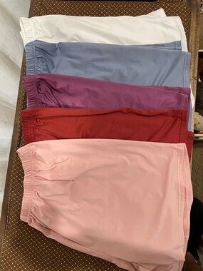 5 Pairs of Women’s Elastic Waist Shorts 2XL